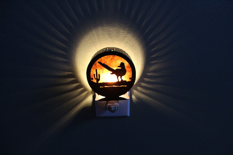 Round Roadrunner Scene Metal Nightlight
