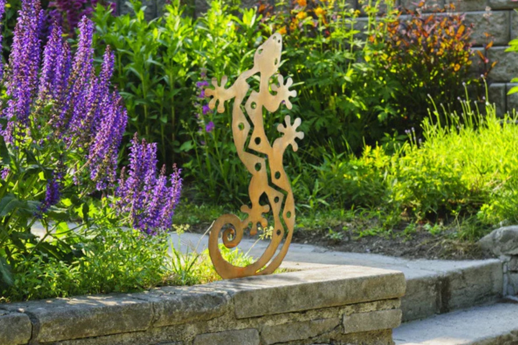 Rust Lizard Southwest Lizard Metal Yard Stake Rust Finish – Inspired by the Outdoors